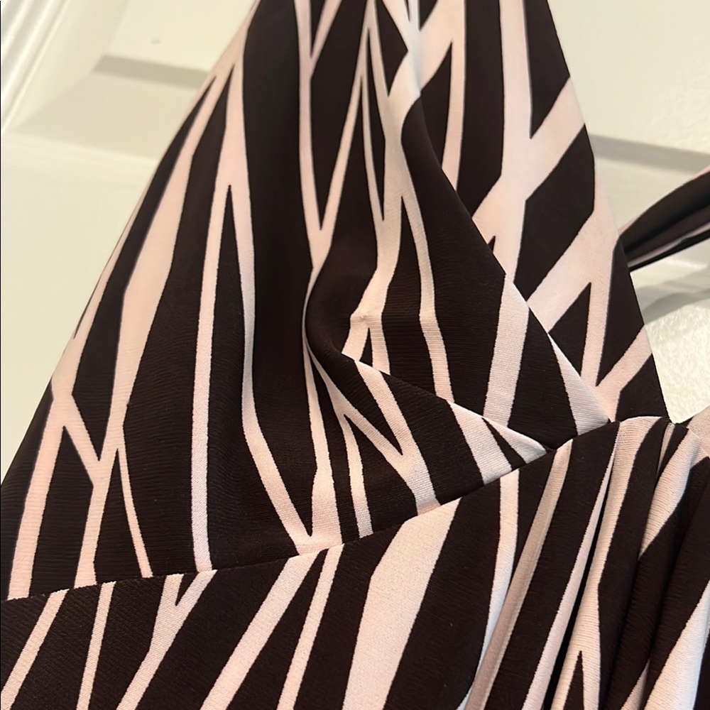 Donna Ricco Brown and Cream Halter Midi Dress - Picture 9 of 9